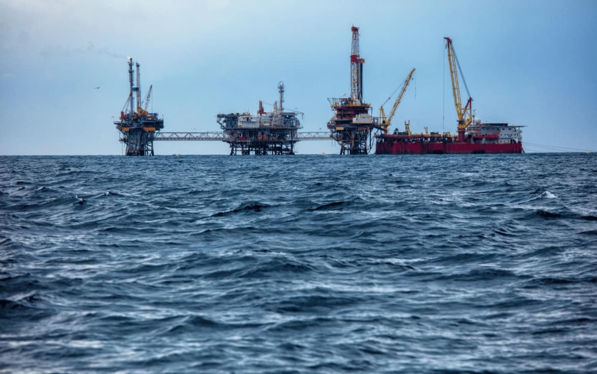 S&P 500 Futures Slip as Oil Jumps on Iran Deal Collapse