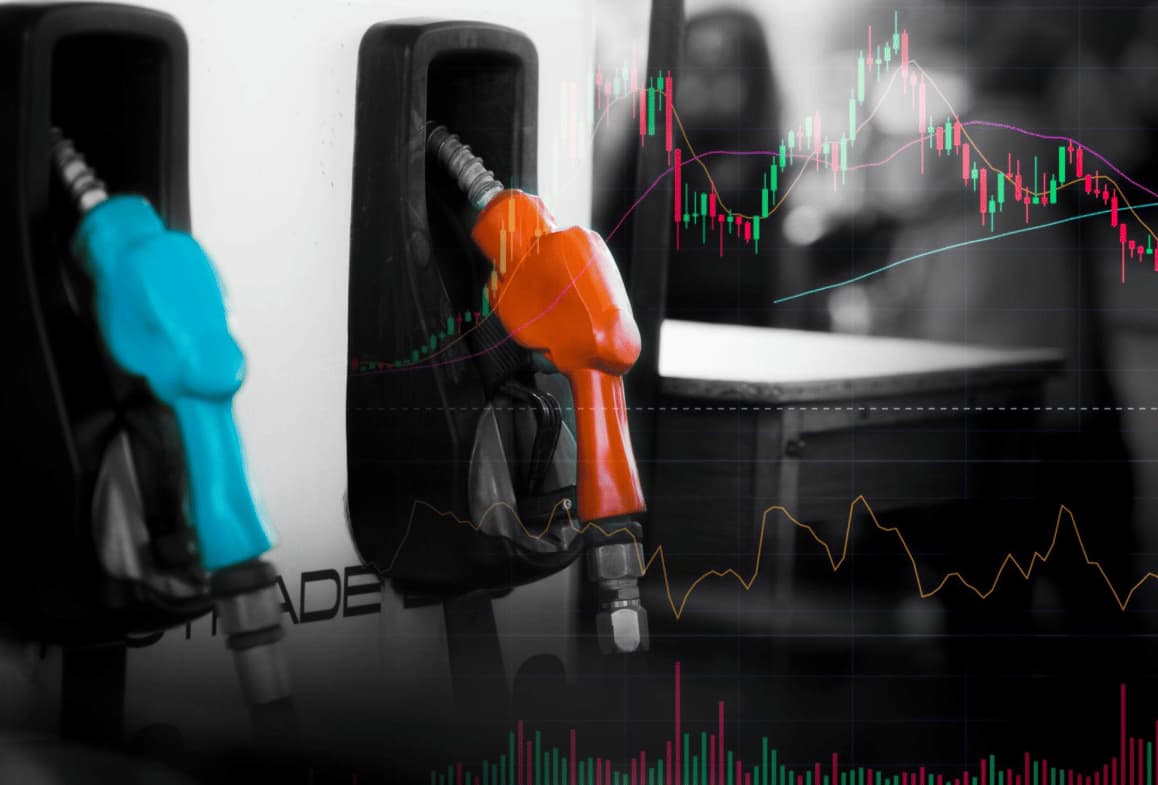 S&P 500 Futures Slip From Record as Oil Tops $100