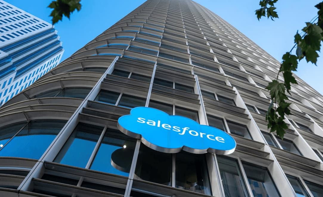 Salesforce Beats Estimates but AI Fears Sink CRM Stock 33%