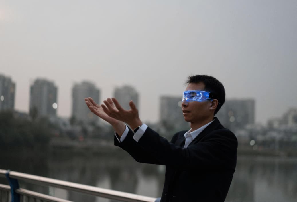Snap Bets $2,500 AR Glasses Can Revive Its Stock