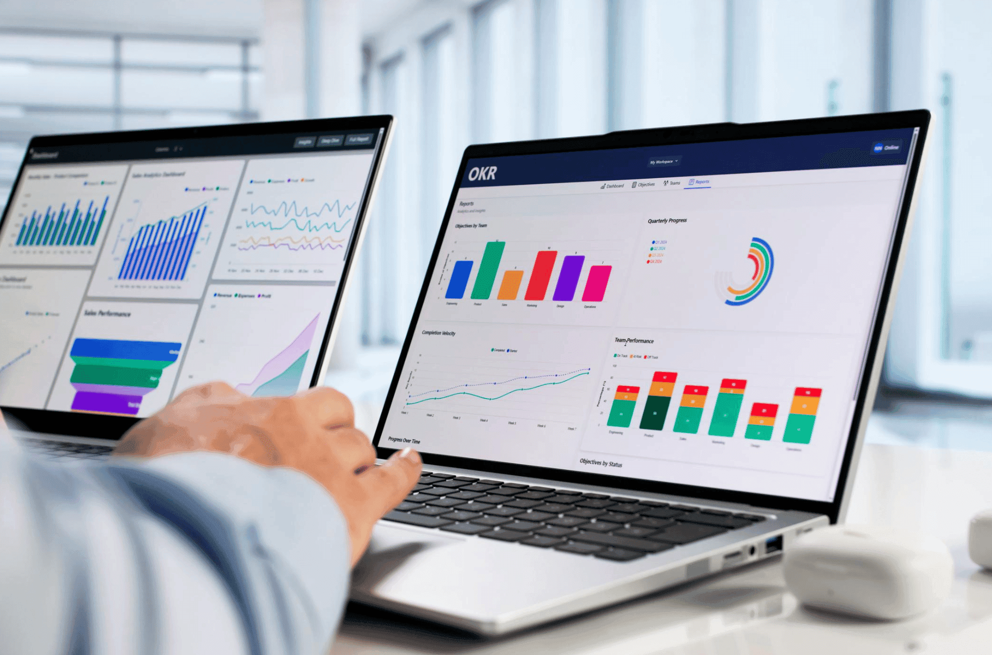 SOXX, SMH Post Best Months Ever as AI Capex Floods Chip ETFs