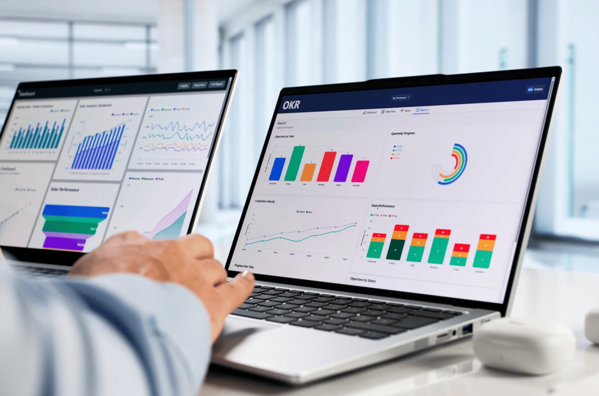 SOXX, SMH Post Best Months Ever as AI Capex Floods Chip ETFs