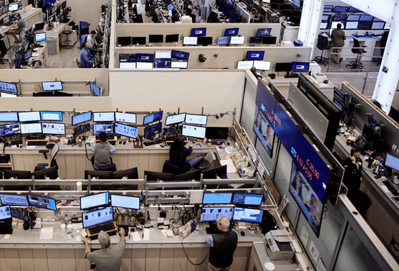 SPY and QQQ Shed $11B as Investors Rotate Into Fixed Income