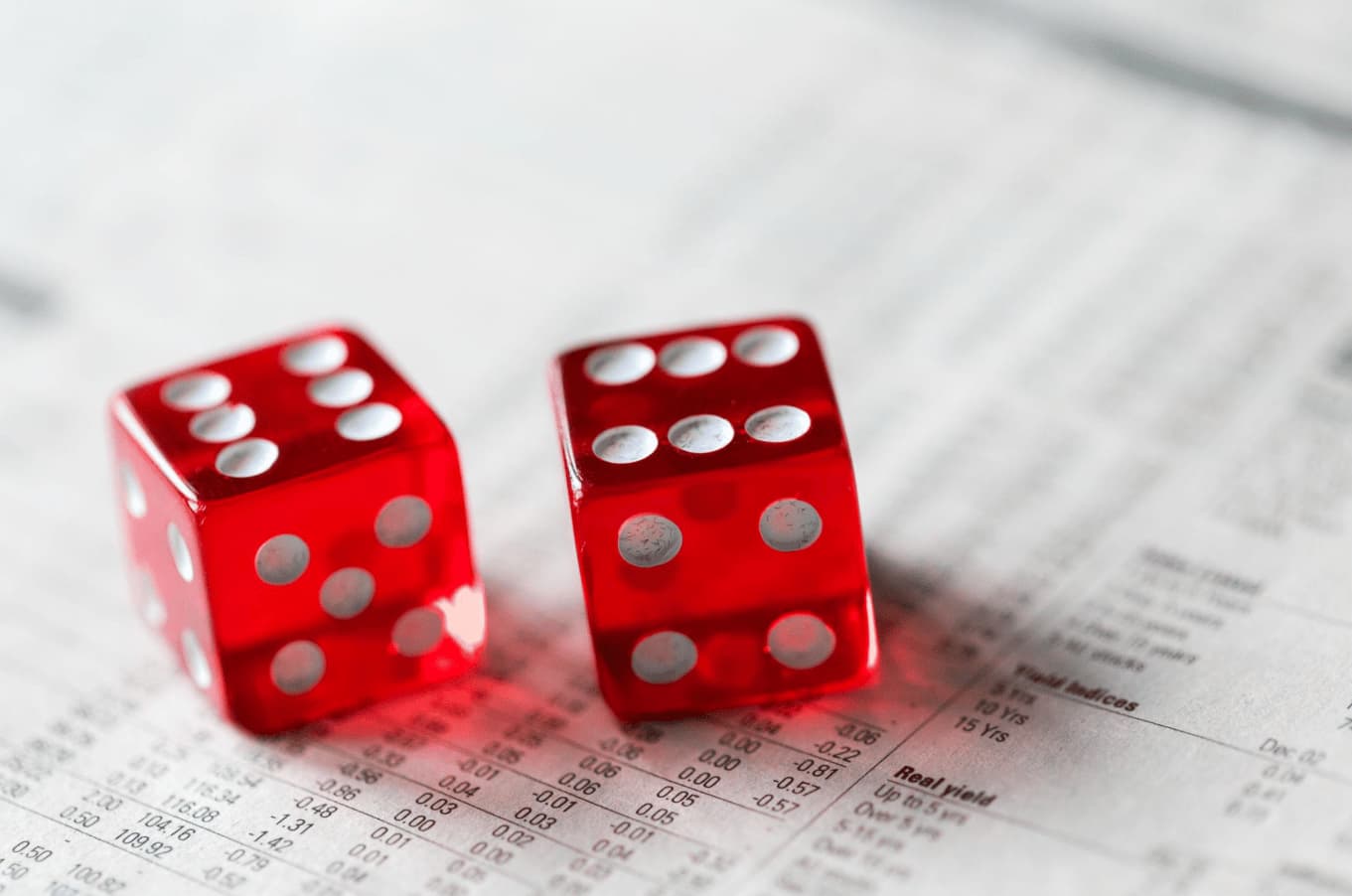VIX Climbs to 18.44 Before Holiday Weekend Gap Risk